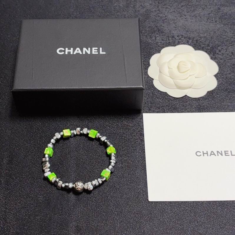 Chanel bracelet 06yxh05